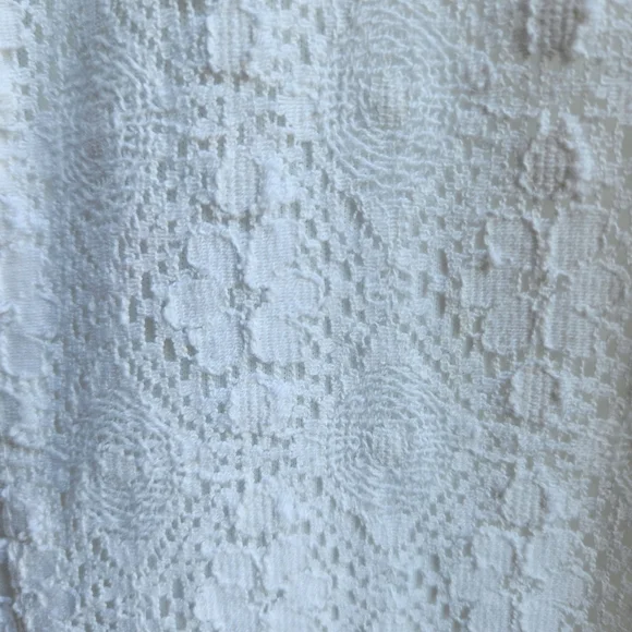 Solitare Crochet Lace Eyelet Cream Tank Small - Picture 7 of 11